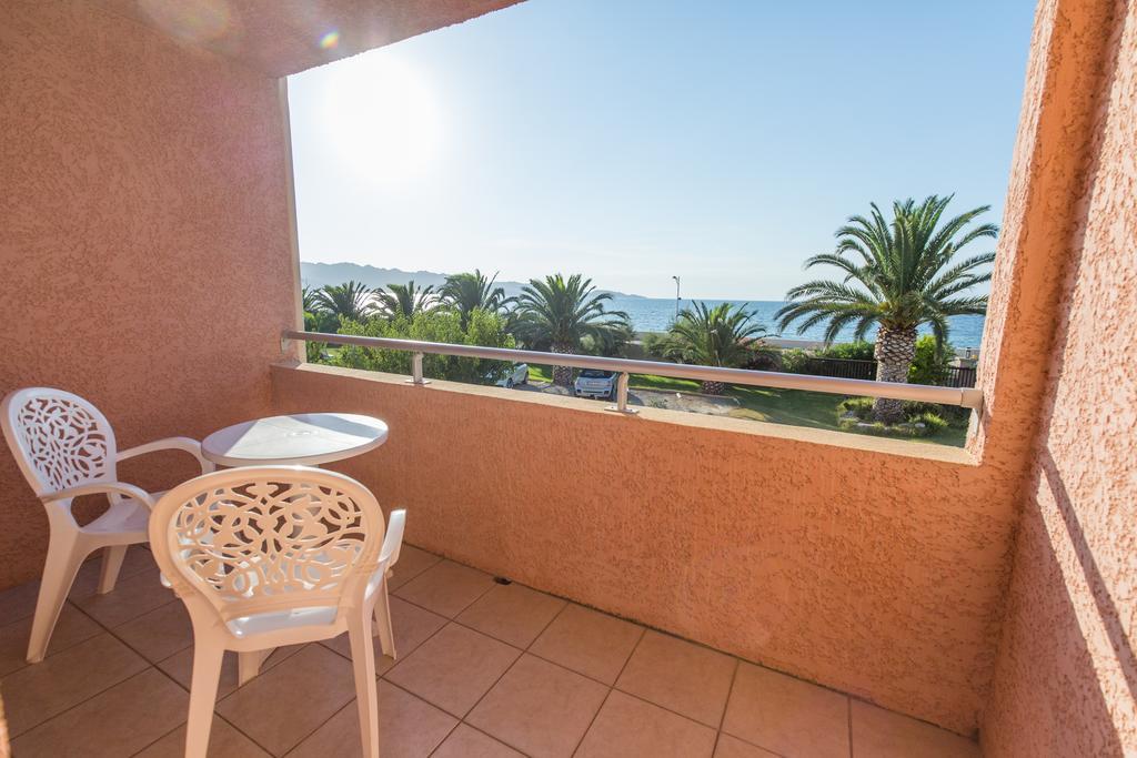 Hotel Les Galets Сен-Флоран Экстерьер фото